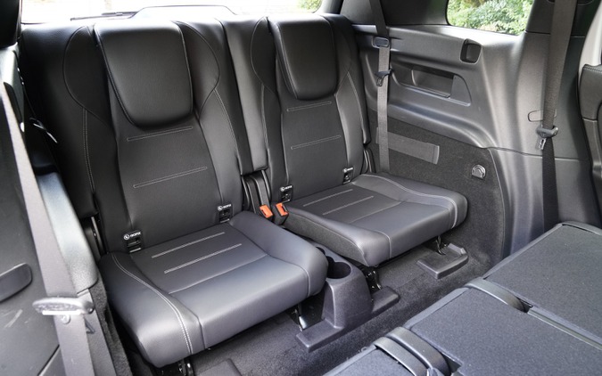 メルセデスベンツ GLB250