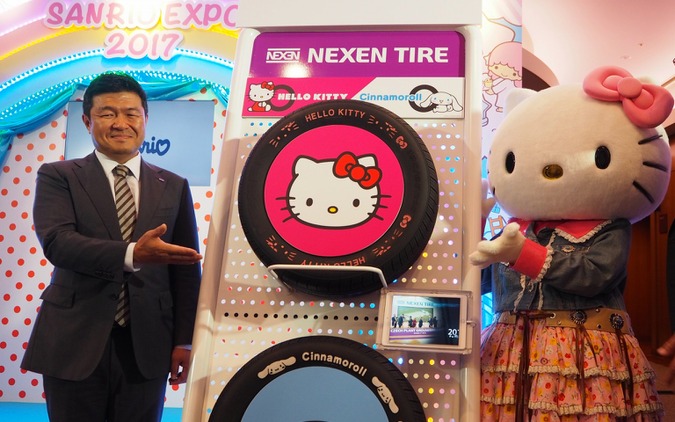 ハローキティとのコラボレーションも実施