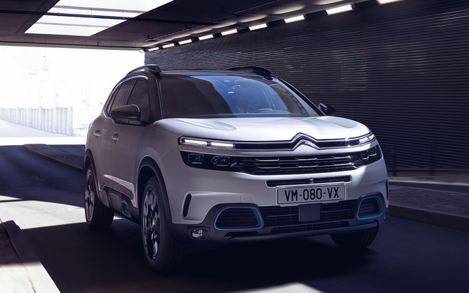 【シトロエン C5エアクロスSUV PHEV 新型試乗】手玉をとられるばかりである…岩貞るみこ 画像