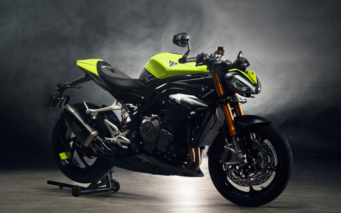トライアンフが新型『スピードトリプル1200RX』発表、世界1200台限定で249万5000円 画像