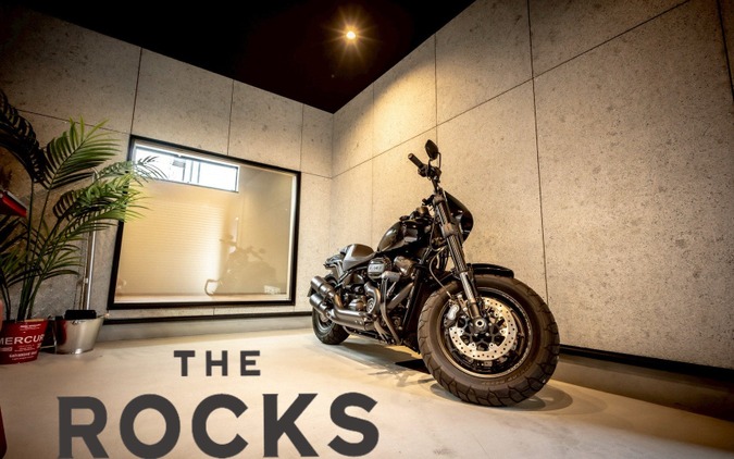 大型バイク4台収納可能なガレージ付き住宅「THE ROCKS」、横浜に誕生 画像