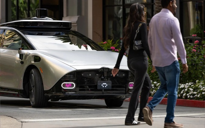 世界初の個人所有が可能、レベル4自動運転「ロボカー」に新展開…ライドシェアで収益化へ 画像