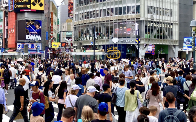 1～9月の訪日客、最速3000万人超、円安追い風で消費額も過去最高7兆円迫る［新聞ウォッチ］ 画像