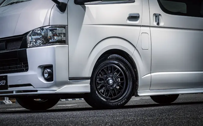 レイズ HOMURA 2×9L-RAがジムニー シエラ／ノマド＆ハイラックス対応で“都会派4×4”が完成 画像