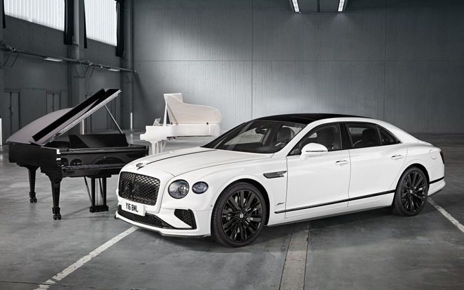 ベントレーとスタインウェイ&サンズ、限定ピアノと『フライングスパー・スピード』発表…職人技を競う 画像
