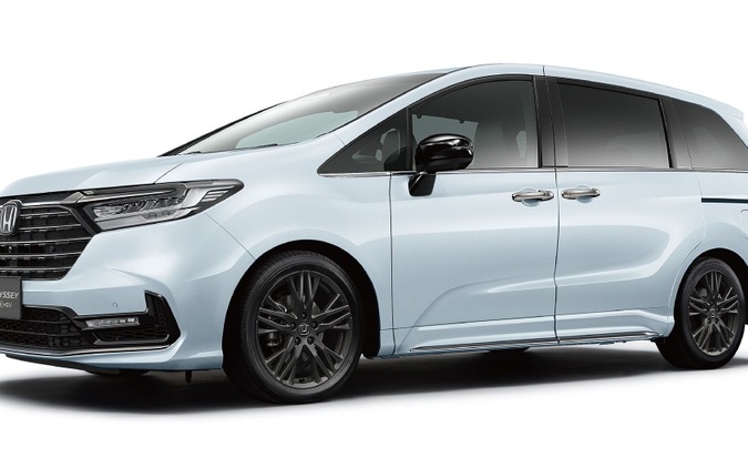 ホンダ『オデッセイ』が新色追加、2列目大型ロールサンシェードも標準装備…508万6400円から 画像