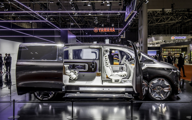 ライバルはアルファード？ メルセデスベンツの最高級ミニバンが日本初公開！…土曜ニュースランキング 画像