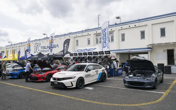 純正からレイズに履き替えて何が変わる？ 筑波サーキット試乗で体感したホイール性能の真実 画像