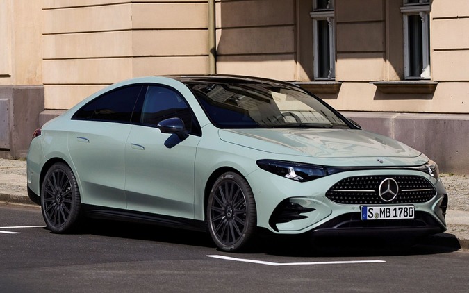 メルセデスベンツ『CLA』新型にハイブリッド、欧州で受注開始…約830万円から 画像
