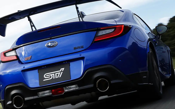 「こんなんレーシングカーやん」STI仕様の限定スバル『BRZ』発表に、SNSでは「お得すぎ」「一目惚れさせてくれる」と話題 画像