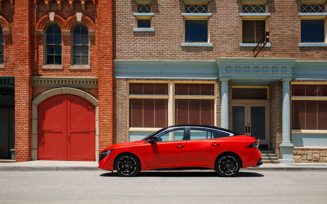 日産株価が急反落、米系格付機関が同社長期発行体格下げへ 画像