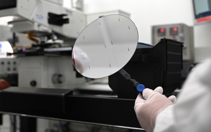 オランダ政府、中国資本「ネクスペリア」への管理停止、自動車各社の半導体不足解消へ［新聞ウォッチ］ 画像