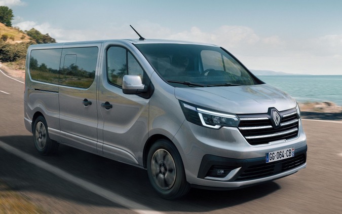 ルノーのミニバン『トラフィック』、キャンピングカー「エスカペイド」登場…7名乗りでキッチン付き 画像