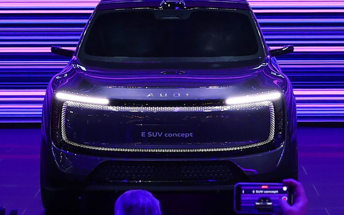 アウディの中国新ブランド「AUDI」、大型電動SUV『E SUV コンセプト』発表…広州モーターショー2025 画像