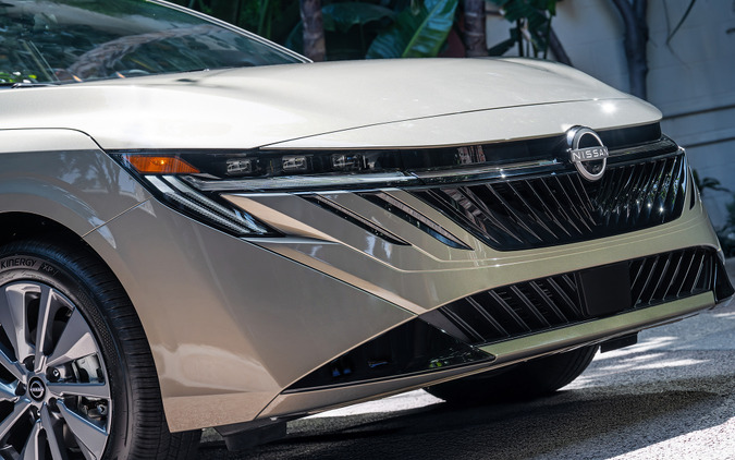 「日本一“ちょうどいい日産車”」小型セダン『セントラ』の進化に日本のファンも「気合い入りすぎw」と注目 画像