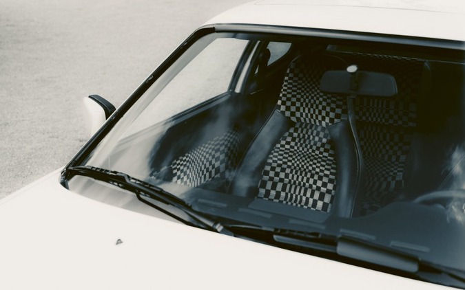 ポルシェ、ペピタやタータンなど歴史的シート生地を復刻…旧車のレストアを支援 画像