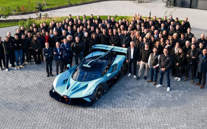 ブガッティの「火球」、『ボリード』生産終了…W16エンジンの歴史に幕 画像