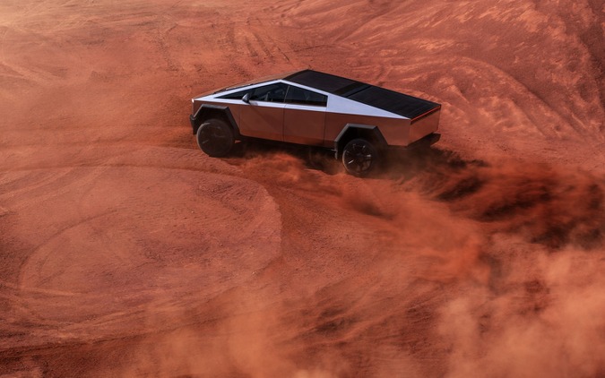 テスラの株価が下落、アナリストの投資判断引き下げを嫌気 画像