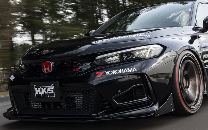 HKSはコンプリートカー3台を出展！ 最新車両から旧車までHKS流カスタマイズを提案…東京オートサロン2026 画像