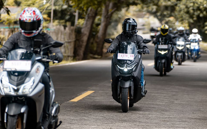 即完売レベルの人気！ ヤマハ『NMAX』でインドネシアをツーリング、「ターボ感覚」は現地ファンも魅了 画像