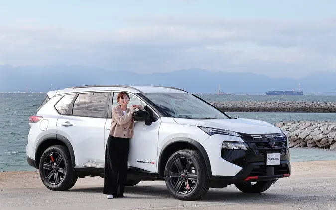 日産エクストレイル”ROCK CREEK“の魅力を人気インフルエンサー・あずあずが語る！ 画像