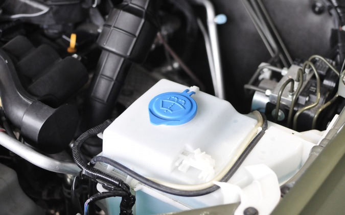 撥水タイプは混ぜるな危険？ 高機能ウォッシャー液の選び方と注意点～Weeklyメンテナンス～ 画像