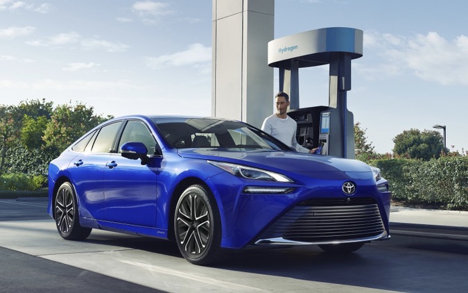 トヨタ株価が5日ぶりに反落、財務相の円安けん制発言を嫌気 画像