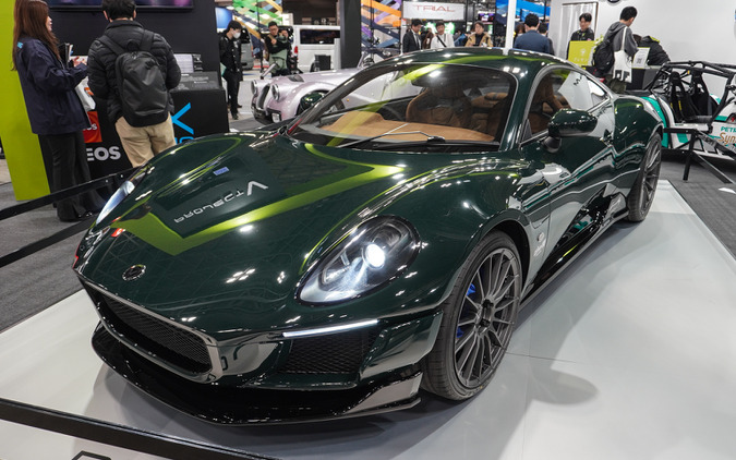 ヤマハのeアクスル搭載で車重わずか1.4トン！ ケータハムの新型スポーツカー「プロジェクトV」最新版が世界初公開…東京オートサロン2026 画像
