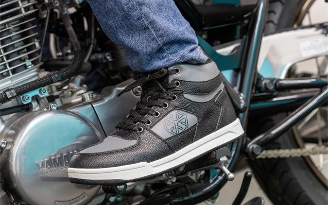 スニーカー風ライディングシューズの新作「SCOYCO MT100」発売！ 史上最安の8980円で安全性と普段使いを両立 画像