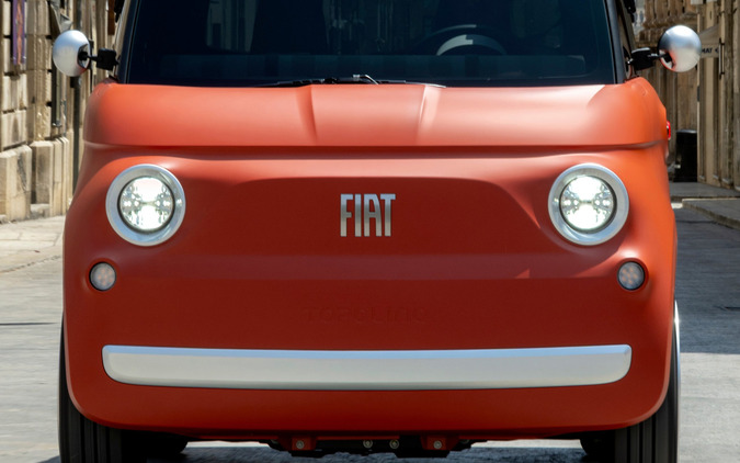 「日本の狭い路地に最適じゃない？」可愛すぎるフィアットの超小型車『トポリーノ』がSNSで話題に 画像
