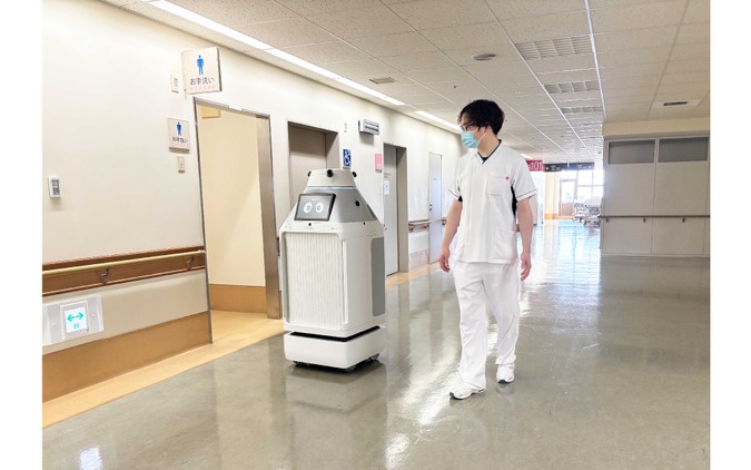 川崎重工の配送ロボット「FORRO」、神戸大学病院が国立大学病院として初導入…医療DXで業務効率化 画像