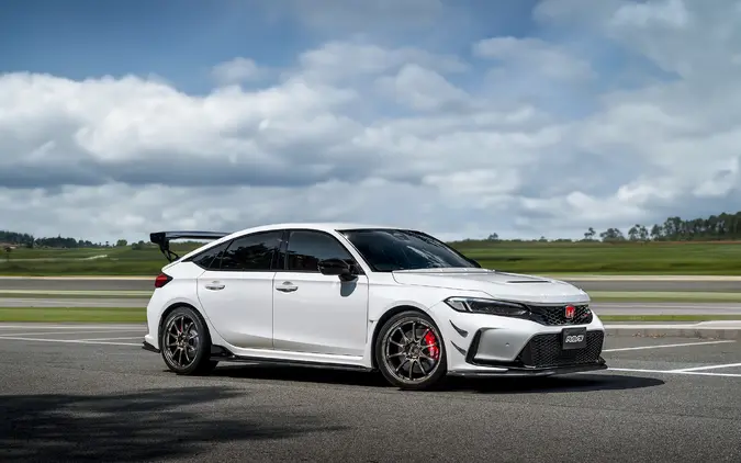 RAYS VOLK RACING「CE28N-plus」に19インチ追加！軽量高剛性ホイールの新本命となるか？ 画像