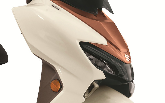 「最近のスズキは覚醒モード」高級スクーター『バーグマンストリート』の大胆刷新に「あまりにもかっこよすぎ」とSNS興奮！ 画像