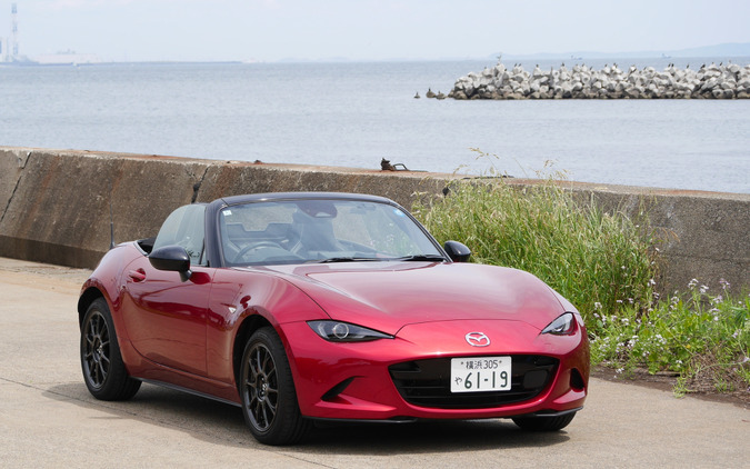 【マツダ ロードスターRS 新型試乗】人や荷物ではなく「夢と愉しみ」を運ぶクルマ…中村孝仁 画像