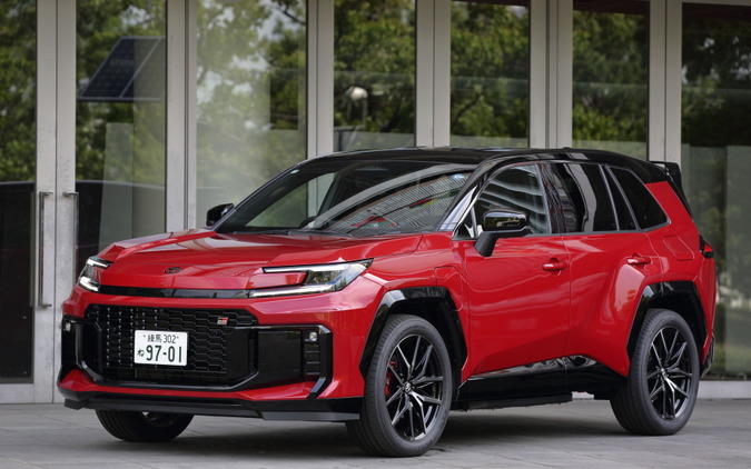 【トヨタ RAV4 PHEV 新型試乗】PHEVはEVよりも高級になりうる、ということを証明した…南陽一浩 画像