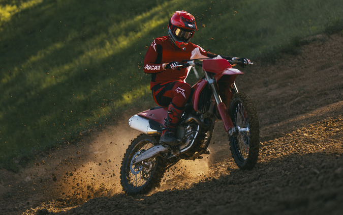 ドゥカティ『デスモ250 MX』発表、レブリミット15000rpmのデスモドロミック単気筒搭載 画像