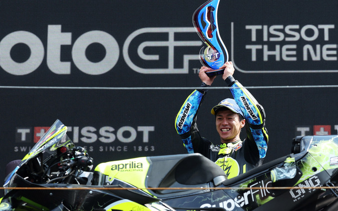 オートバイ世界選手権「MotoGP」で小椋選手初優勝、日本勢22年ぶり快挙［新聞ウォッチ］ 画像