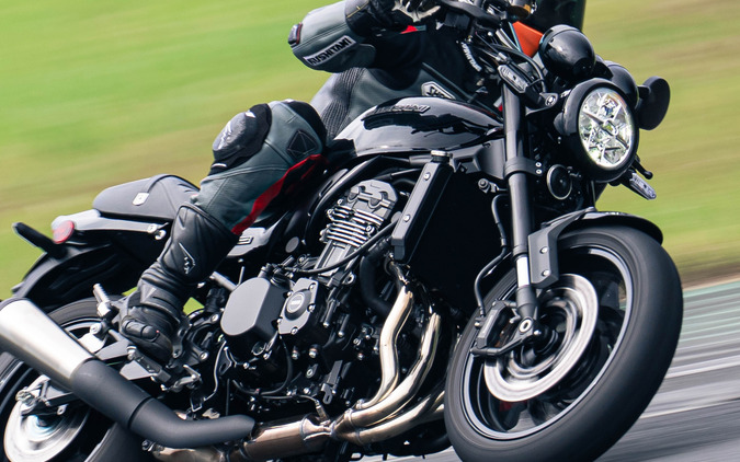 【カワサキ Z900RS 試乗】“漢カワサキ”のブレなさを味わう！ さらに進化した「直4全開」の快感…佐川健太郎 画像