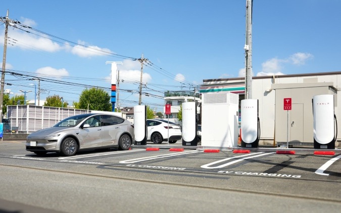 セブン‐イレブン、テスラNACS対応「スーパーチャージャー」初導入…最大出力250kW 画像