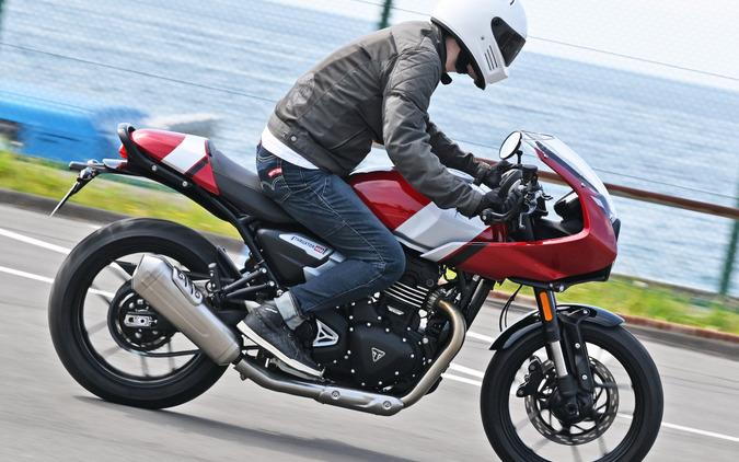 普通二輪免許で乗れる＆80万円台で買えるトライアンフ！ ネオレトロなカフェレーサー『スラクストン400』 画像