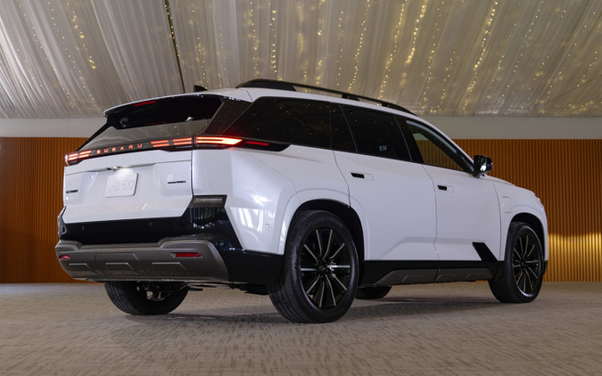 「車名が最高」スバルの新型フル電動3列シートSUV…口コミ記事ベスト5　2026年上期 画像