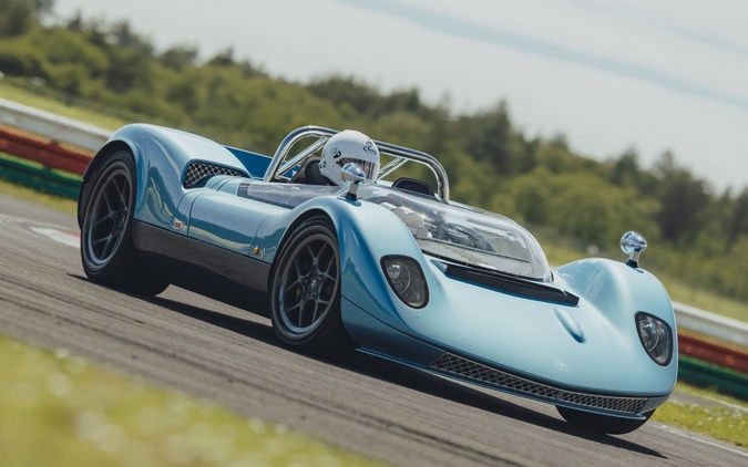 英国製アナログスーパーカー、Nichols『N1A』生産開始--700馬力V8で車重900kg以下 画像