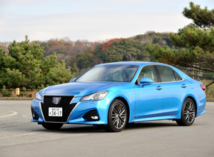 トヨタ クラウン アスリート G-T（現行型・マイナーチェンジモデル）