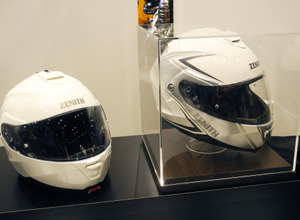 ワイズギアが6月に発売予定のヘルメット「YJ-19 ZENITH」