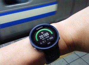 ライフログ機能の万歩計。この日は目標9426歩に対して達成率213％の2万169歩