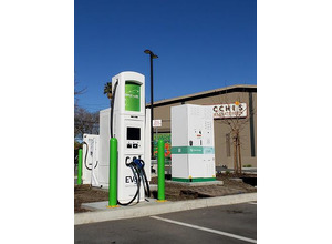 今回カリフォルニアでの実証事業に導入したCHAdeMO規格の100kW 超高速充電器