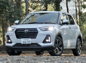 【ダイハツ ロッキー 新型試乗】4WDがFF以上に快適な理由は「リアサス」…島崎七生人