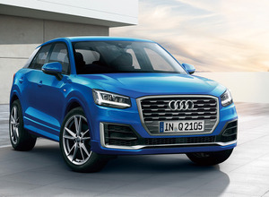 アウディ Q2 Sライン プラス パッケージ