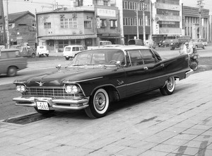 インペリアル・クラウン 4ドア・サザンプトン