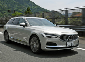 ボルボ V90 T8 AWD インスクリプション